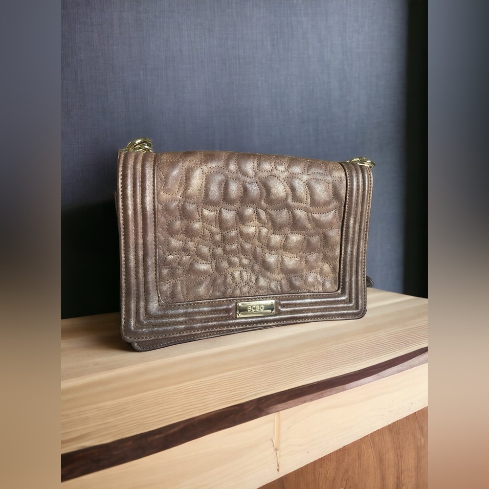 LIKE NEW BROWN BCBG GOLD CHAIN PURSE